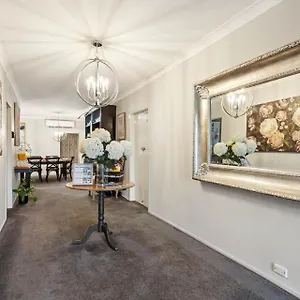 5* Bed & Breakfast Cypress